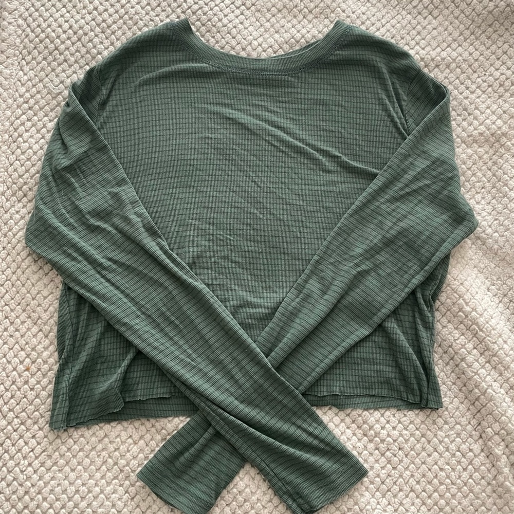 green striped cropped long sleeve